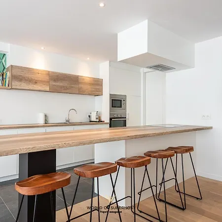 Daire Rock & Roll Chic Near *