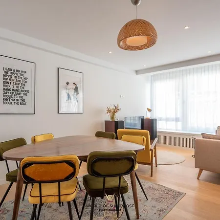 Rock & Roll Chic Near Daire